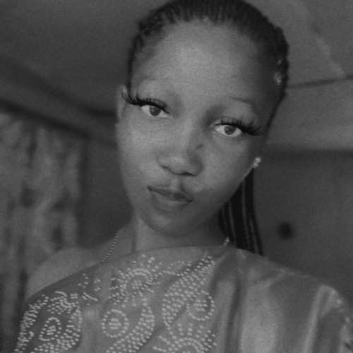 Lizzy J. profile photo