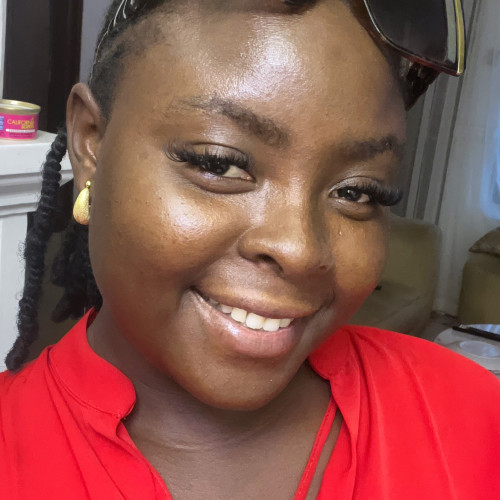 Tari Precious  L. profile photo