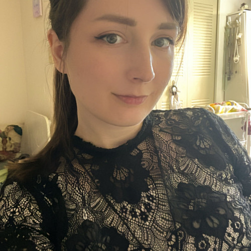 Ella H. profile photo