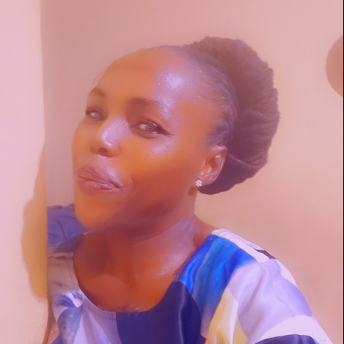 Phummy L. profile photo