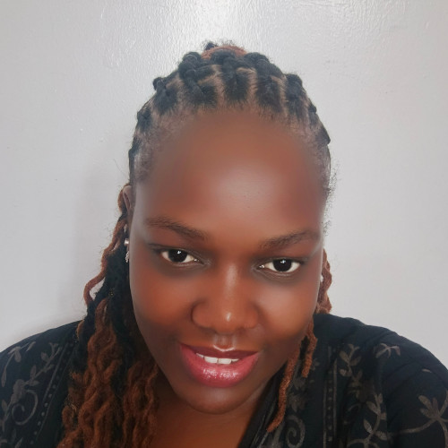 Luna R. profile photo