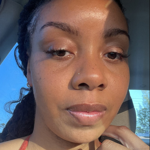 Clinae C. profile photo
