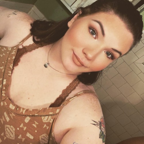 leanne f. profile photo