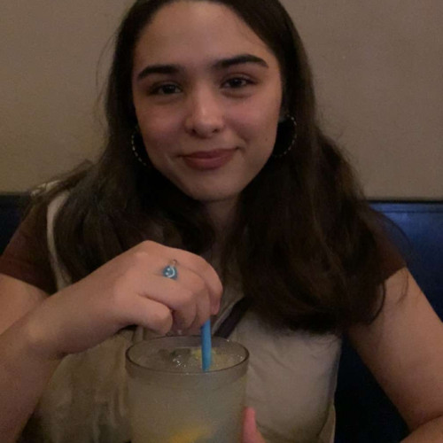 Isabelle M. profile photo