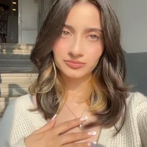 Elen K.