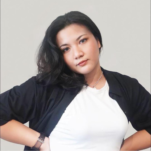 Deyn D.