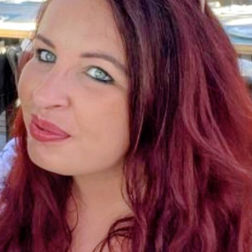Tia R. profile photo