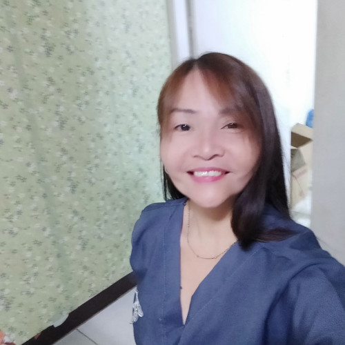 Dee Y. profile photo