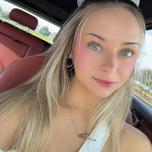 Anna W. profile photo