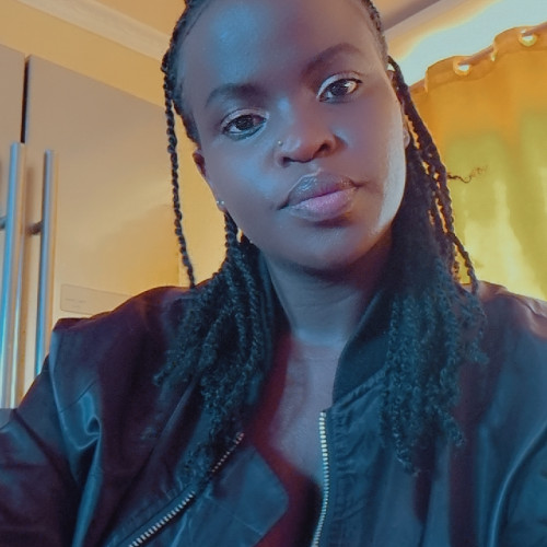Reginah m. profile photo
