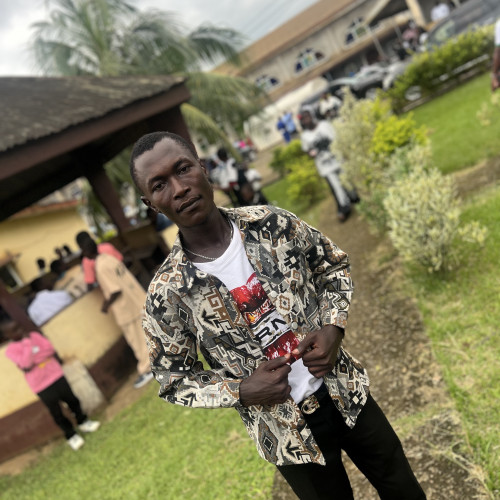 Ngong  L. profile photo