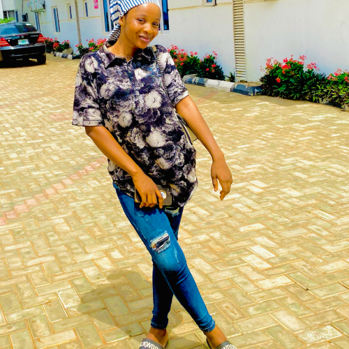 Olorunyomi fidausi q. profile photo