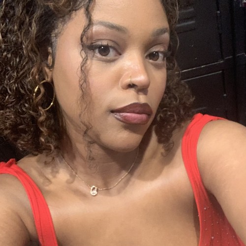 Rae W. profile photo