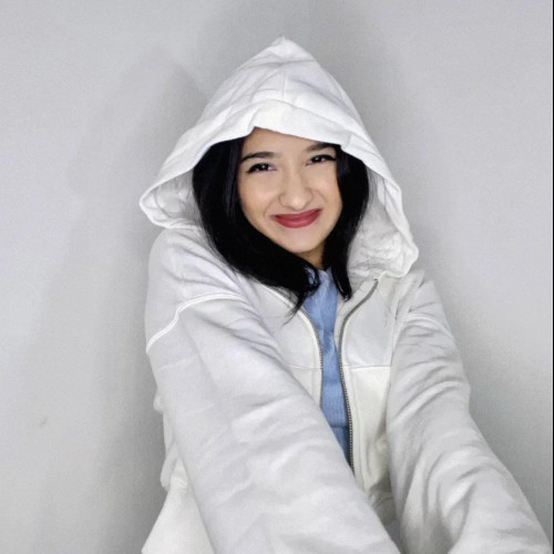 Inaya S.
