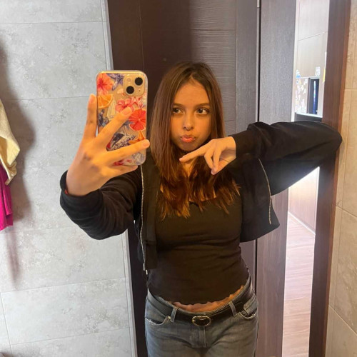 Ariana C. profile photo