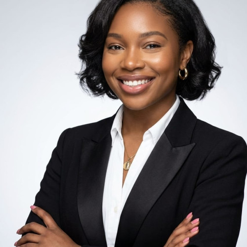 Victoria  E. profile photo