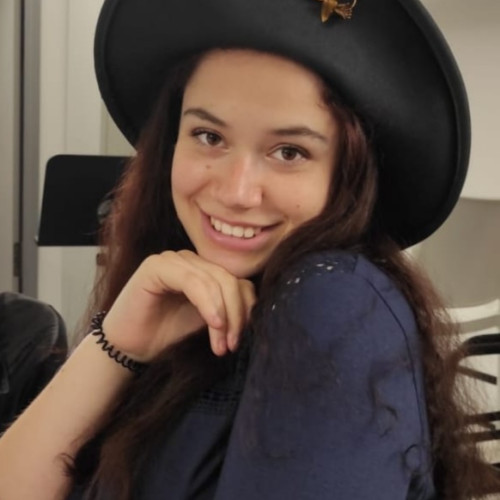 Lia G.