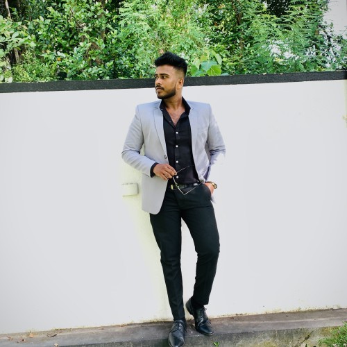 Kavindu R.