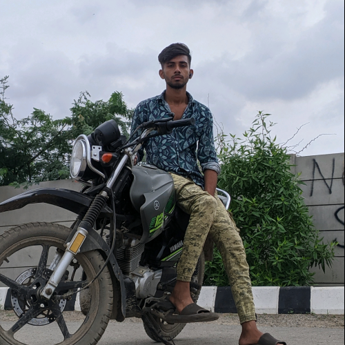 BIKU  B. profile photo