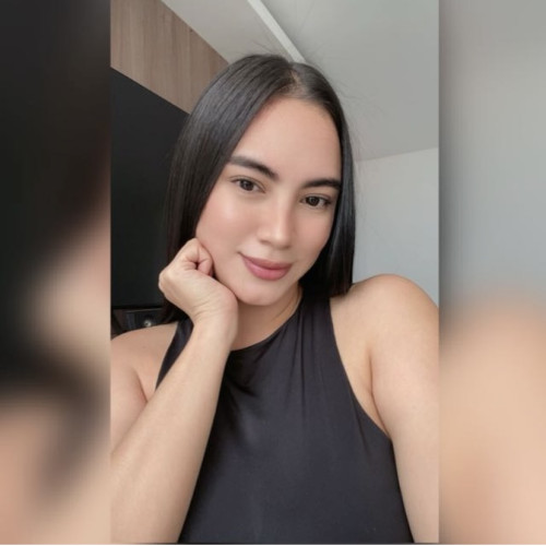 Karol C. profile photo