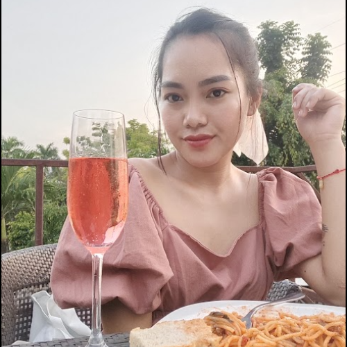 Rhea B. profile photo