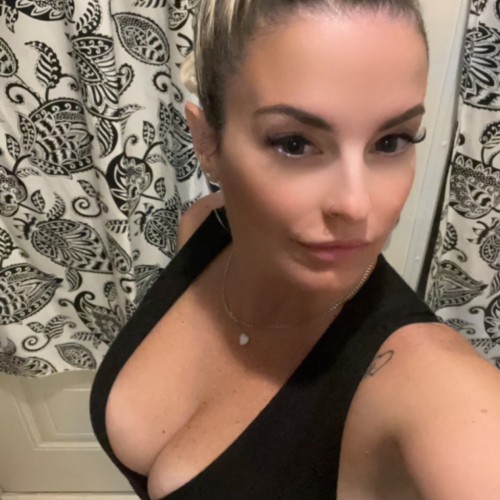 Allie  L. profile photo