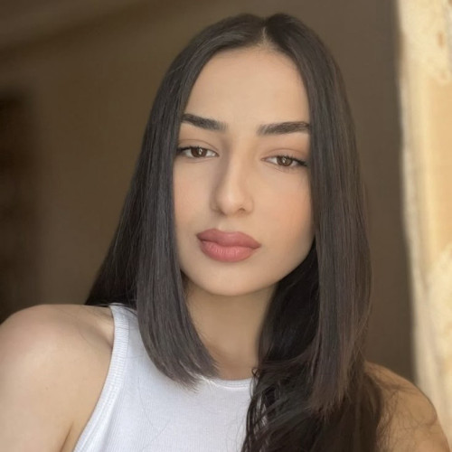 Khawla L.