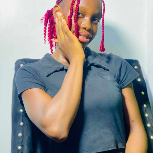 Esther  O. profile photo