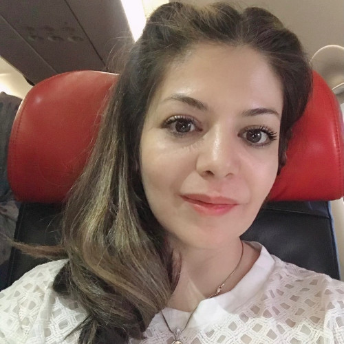 parisa k. profile photo