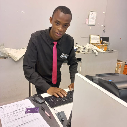 Mzwandile  M.