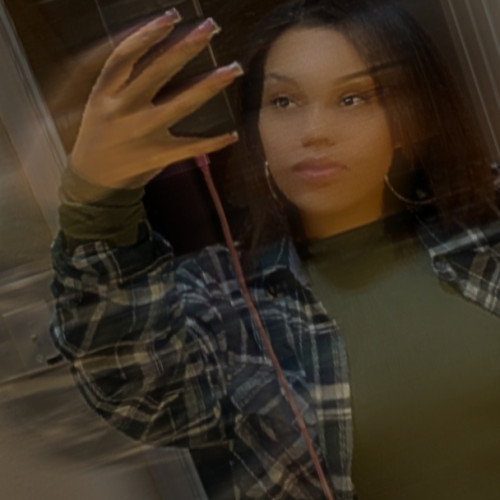 Manii E. profile photo