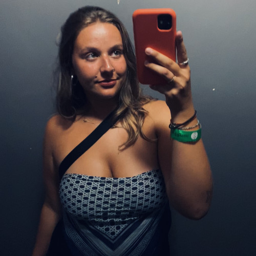 Emily R.