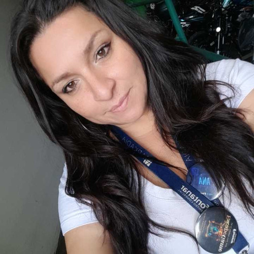 ana r.