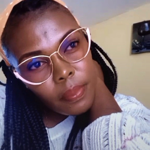 Farrhia W. profile photo