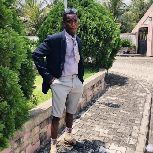 Tonbra E. profile photo