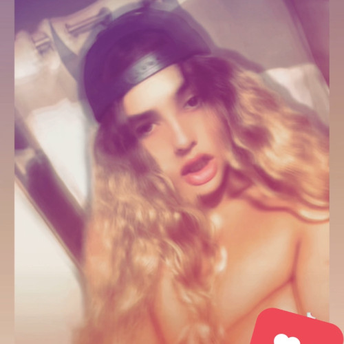 Isdel H. profile photo