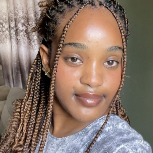 Esther L. profile photo