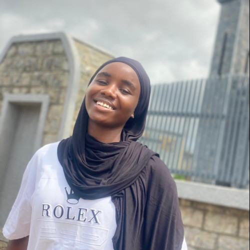 Queenie L. profile photo