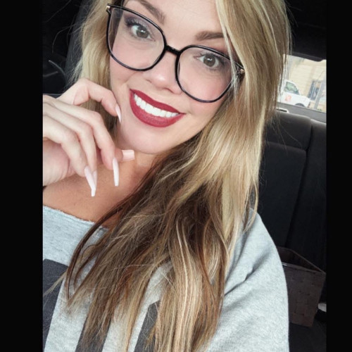 Candi K. profile photo