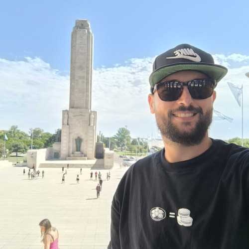 carlos p. profile photo