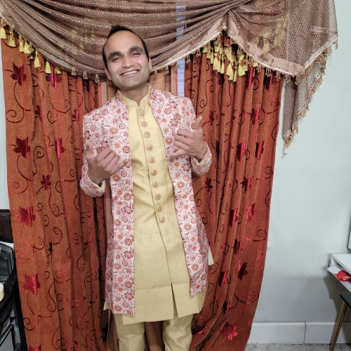 piyush j. profile photo