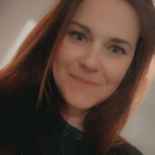 Ella R. profile photo