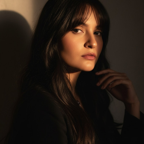 Luna m. profile photo