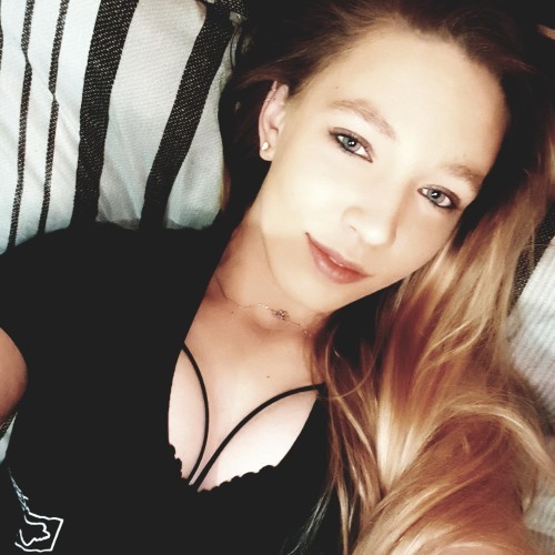 Foxy B.