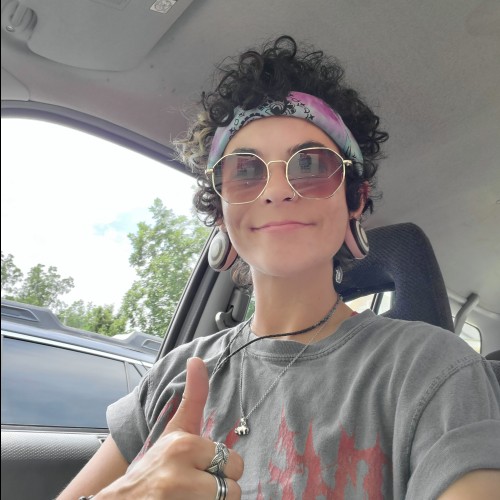 Suzie T. profile photo