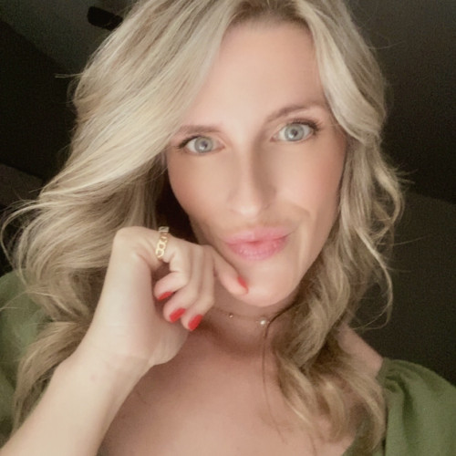 Leslie L. profile photo