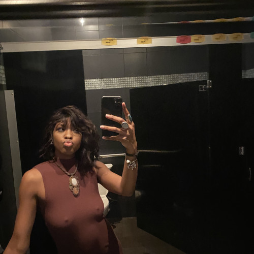 Mia D.