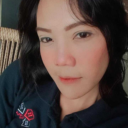 dewi l.
