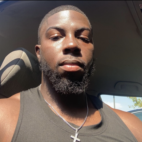Dee T. profile photo