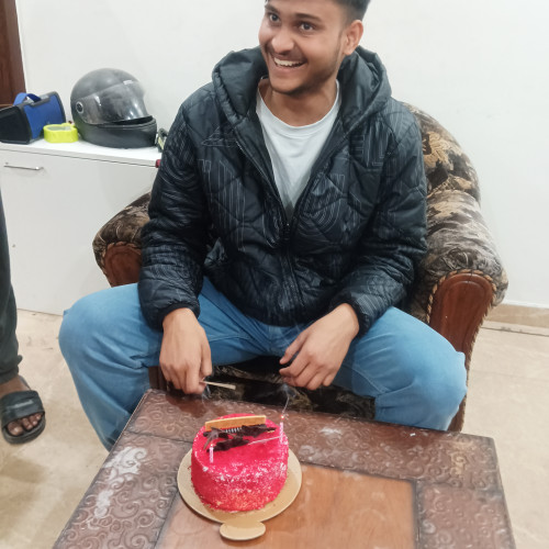 Rizul  . profile photo